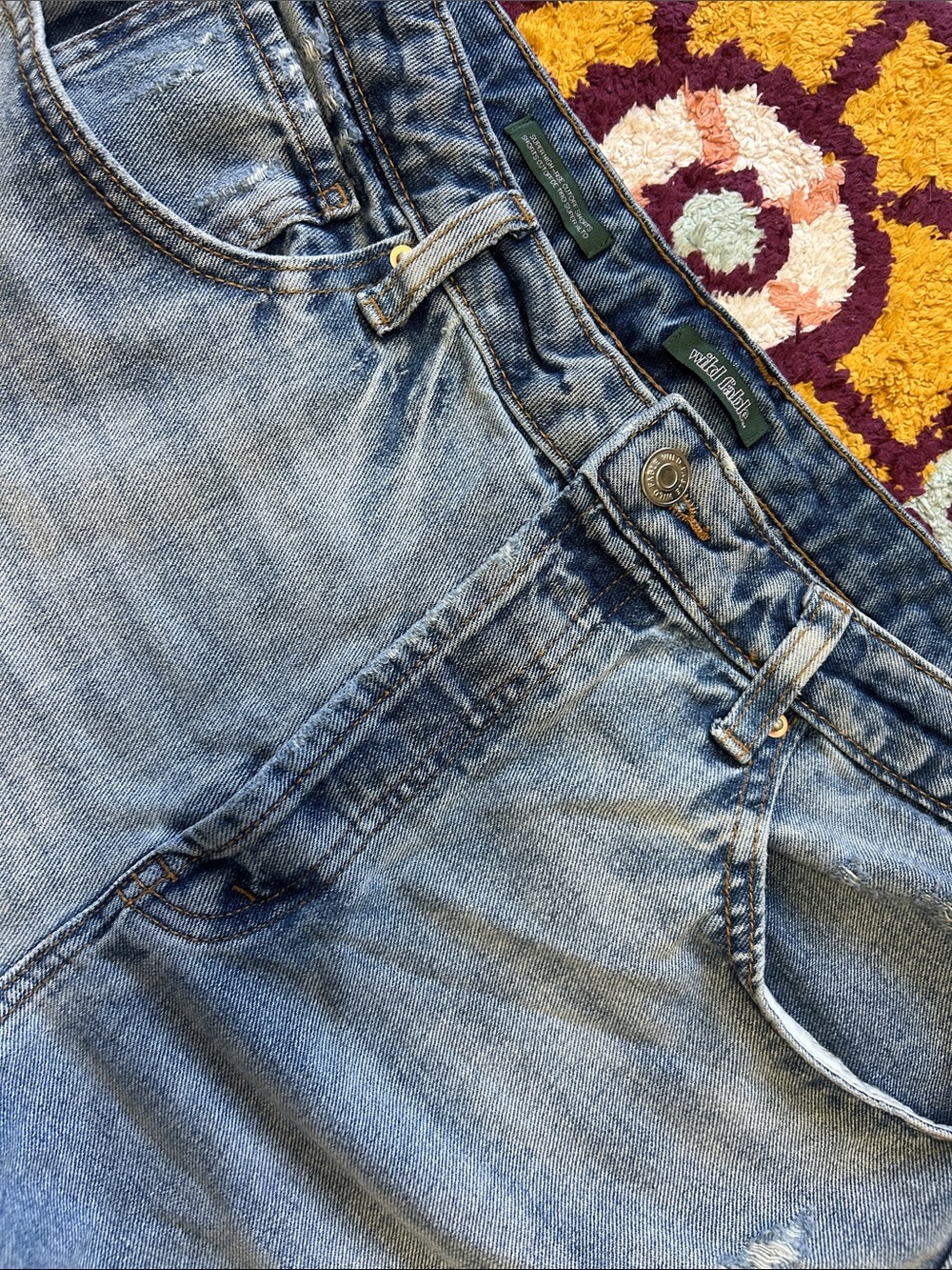Vintage Wash Women’s Jean cut-offs - Light Blue
